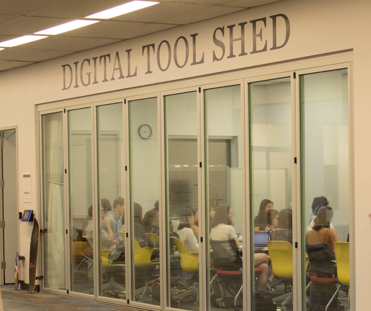 A class in the digital tool shed at the library